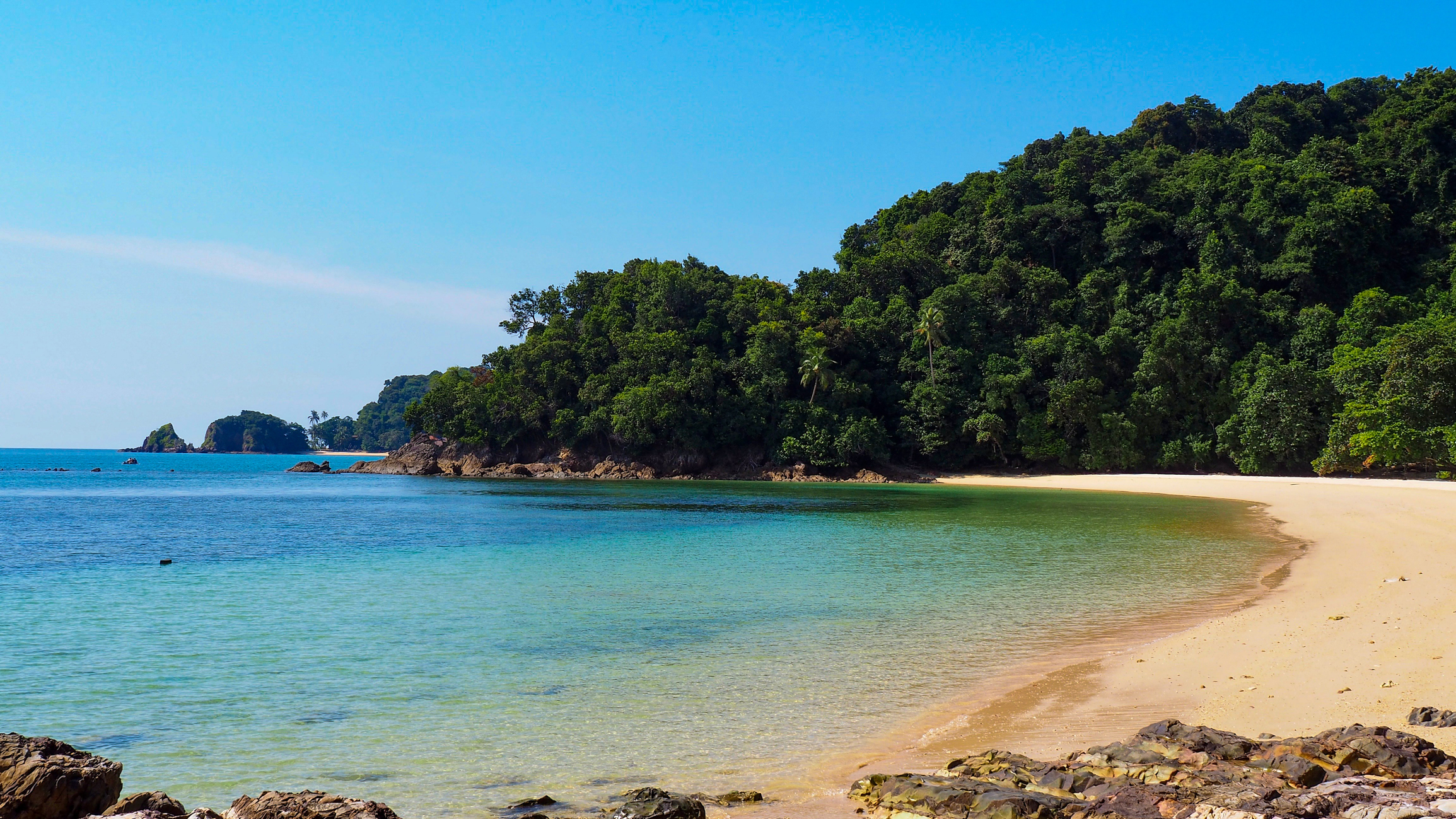 A Blissful Day Trip to Pulau Kapas, Terengganu